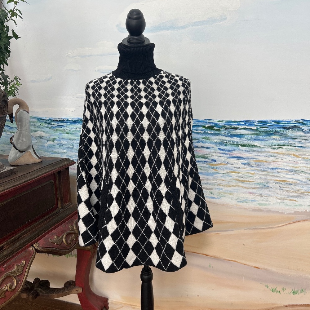 Lucien Pellat-finer Cashmere Poncho